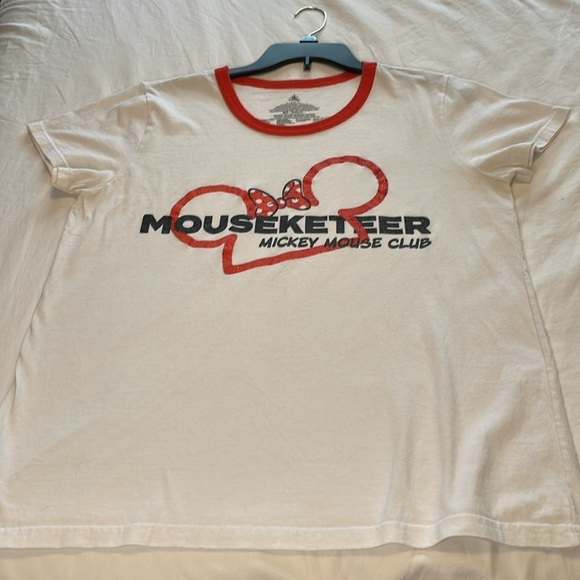 DISNEY PARKS White and Red Minnie “Mouseketeer” Short Sleeve Tee Short Size L - Picture 7 of 7
